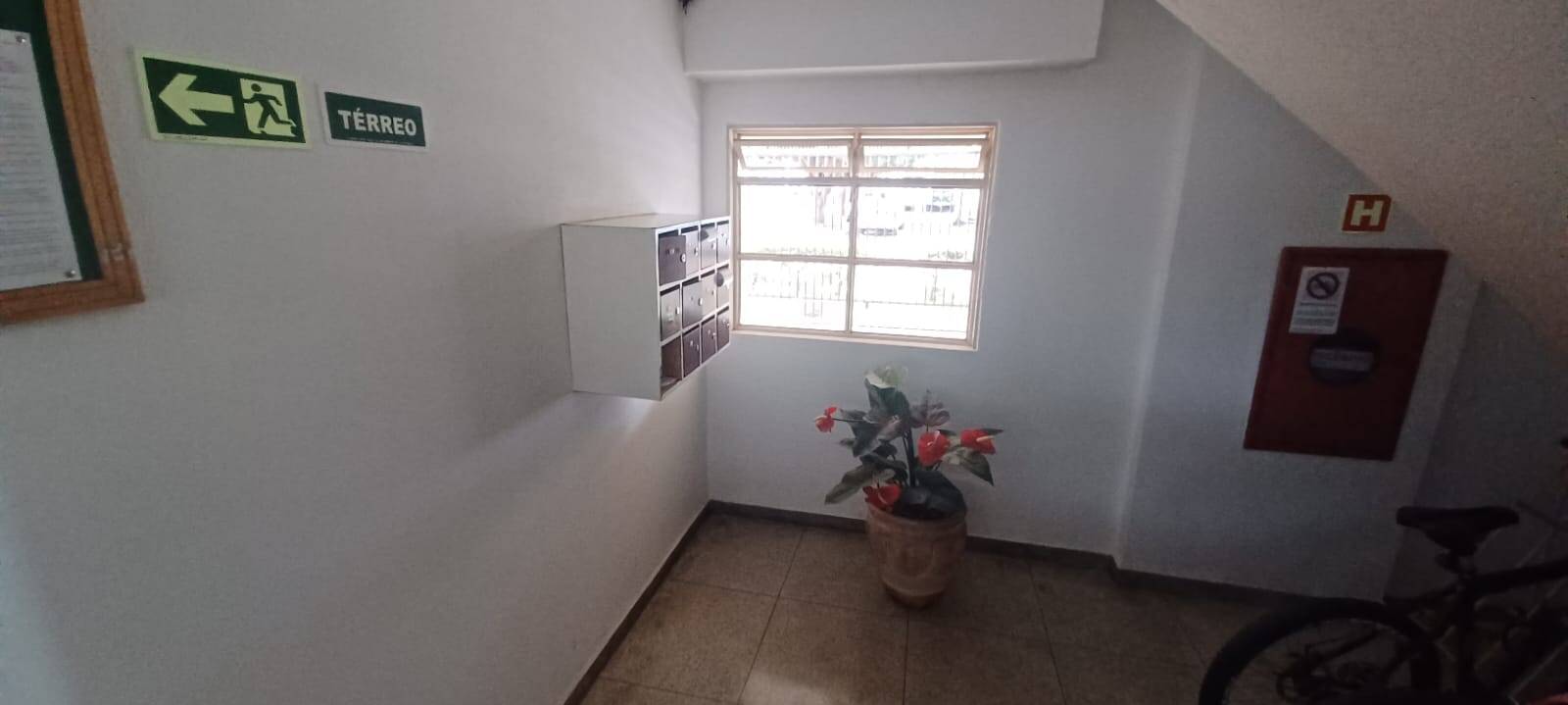 Apartamento à venda com 2 quartos, 50m² - Foto 10