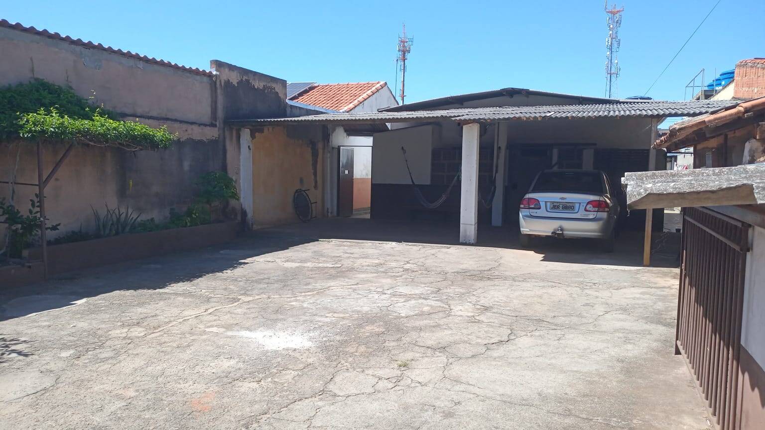 Casa à venda com 4 quartos, 300m² - Foto 27