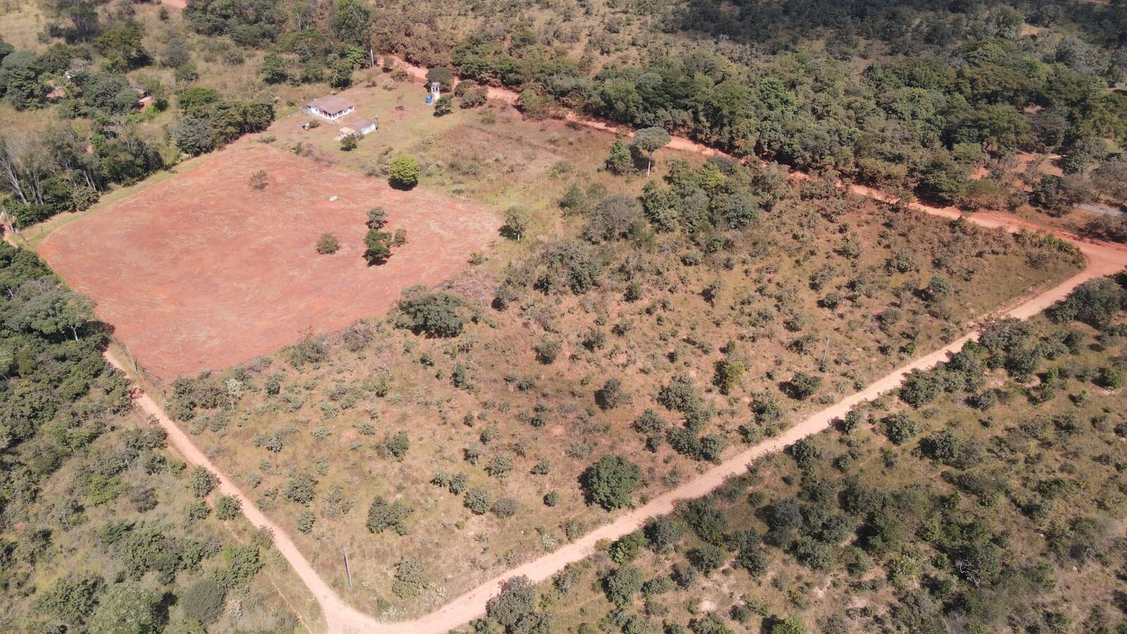 Fazenda à venda com 2 quartos, 2m² - Foto 2